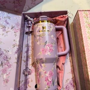 THE STANLEY X LOVESHACKFANCY QUENCHER | 40 OZ